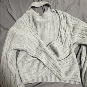 Chic Light Gray Cable Knit Sweater